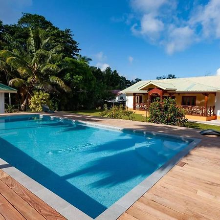 Jms Ventures Guesthouse - Private Pool La Digue Exteriör bild