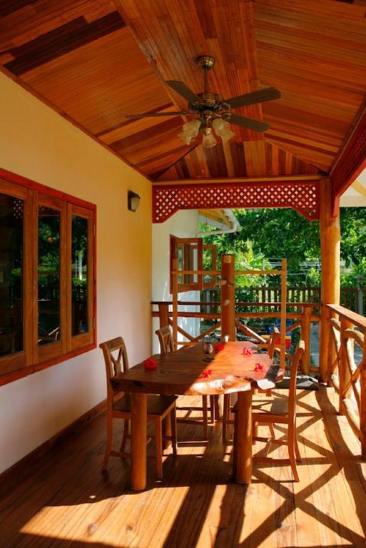 Jms Ventures Guesthouse - Private Pool La Digue Exteriör bild